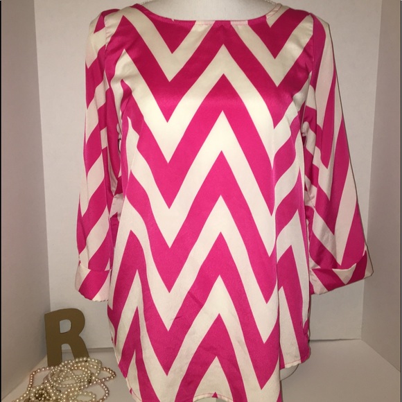 Aina Be Tops - (Small) Pink/White Chevron- quarter length top